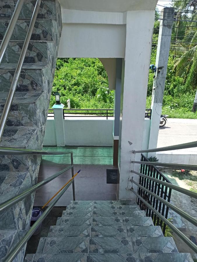 Junie Pension House Moalboal Exterior photo
