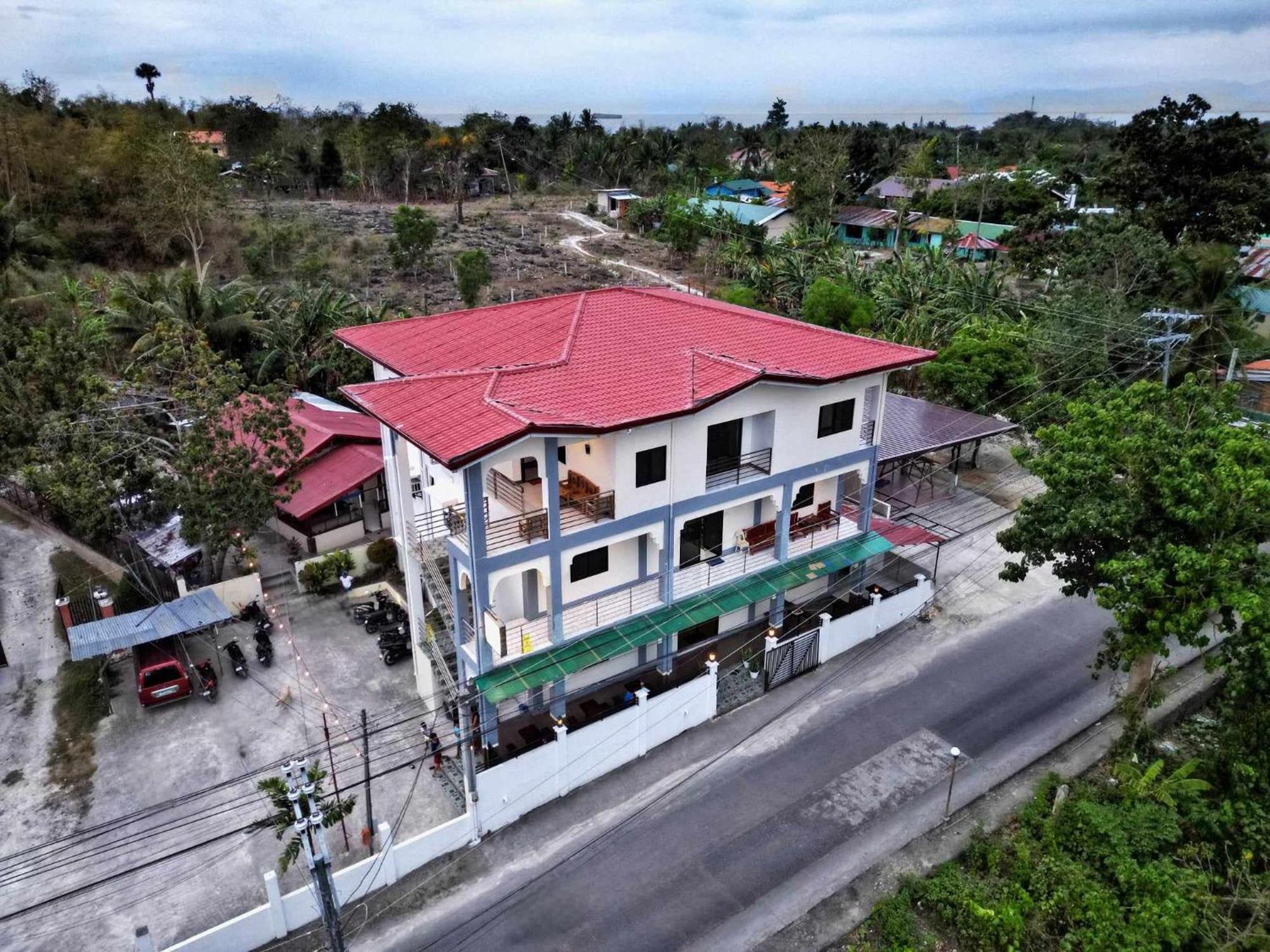 Junie Pension House Moalboal Exterior photo